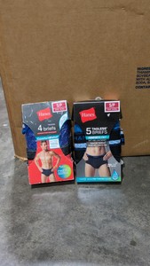(2) NEW HANES TAGLESS BOXERS SP 9CT