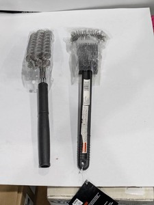 (2) NEW ASSORTED GRILL BRUSH