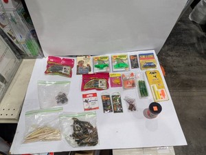 NEW ASSORTED FISHING PRODUCTS 20PK BOX#7