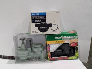 (3) ASSORTED GREENVERT, EVERBILT & RAIN BIRD 34 JAR-TOP ANTI-SIPHON VALVE AND DRILL PUMP