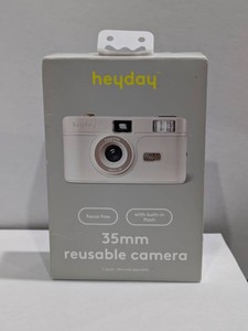 NEW HAYDAY 35MM REUSABLE CAMERA WHITE