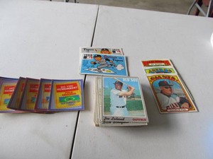 Vintage Baseball Card Lot