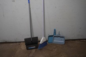 1 kitchen broom and 3 dust pans