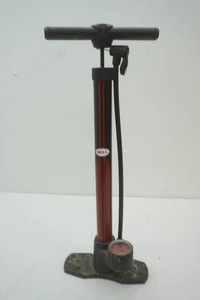 Bell hand pump with gauge