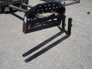 Future 60 Skid Steer Hydraulic Adjustable Pallet Forks