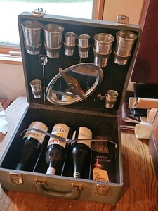 VINTAGE THE ORIGINAL TRAV-L-BAR