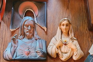 Sacred Heart Of Jesus and Mary Wall Art 3D chalkware