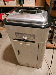 1950s Westinghouse Electric Roaster Oven W Bottom Cabinet