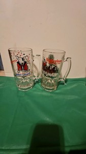 1987 Bud Light holiday beer mug featuring the iconic mascot Spuds MacKenzie and Budweiser Clydesdales Heavy Glass Beer Mug 1991 32 Ounces 8 Tall