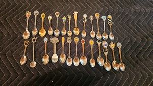 Souvenir spoons