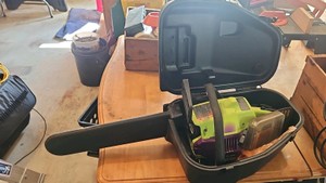 Poulan Wild Thing 2375 chain saw