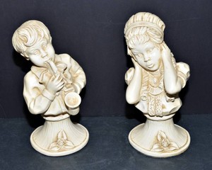 U. Kendrick 1971 Bust Figurines - Set of 2