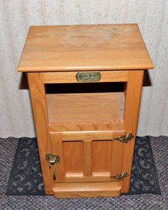 White Clad Oak Ice Box End Table #2