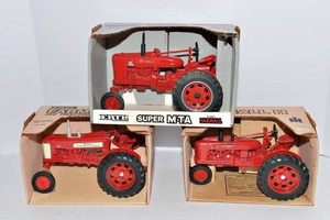 ERTL Farmall Tractor Models - Set of 3, 116 Scale