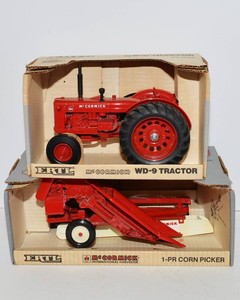 ERTL McCormick-Deering Tractor & Corn Picker Models - 116 Scale