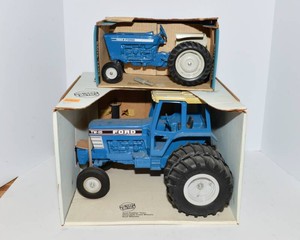 ERTL Ford Tractor Models - 4600 and TW-15, 112 Scale