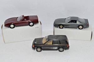 Vintage Vehicle Models - Set of 3