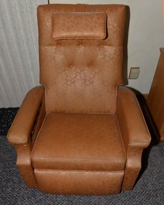 Vintage Niagara Vinyl Massage Recliner