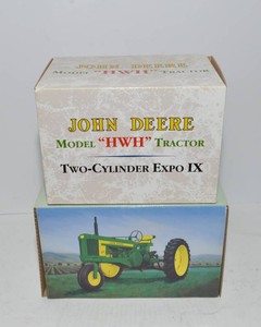 John Deere Two-Cylinder Expo Tractor Models - Set of 2