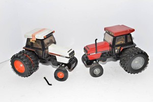 Pacesetter Vodka Case Tractor Ceramic Decanters  Set of 2