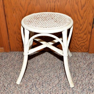Small White Wicker End Table  Plant Stand