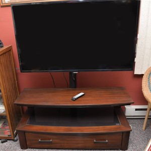 Samsung 50 TV with Whalen Entertainment Stand