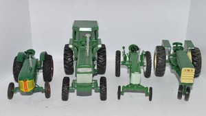 Oliver Tractor Models  Set of 4, Unboxed