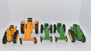 Plastic John Deere Tractor Models  Set of 5