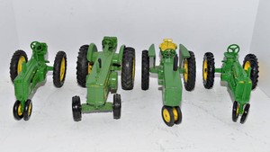 John Deere Tractor Models  Set of 4, Unboxed