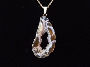 .925 Sterling Silver Agate Geode Pendant Necklace