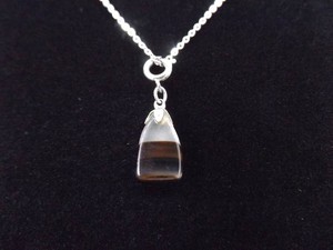 .925 Sterling Silver Agate Cabochon Pendant Necklace