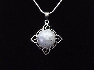 .925 Sterling Silver Gray Labradorite Cabochon Pendant Necklace