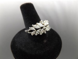 .925 Sterling Silver Crystal Flower Ring Size 8