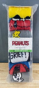 Peanuts 7 Days of Cozy Socks Mens Size 6-12, 7 Total - Brand New