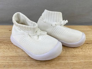 White Toddler Knit Shoes Size 8.5 - Brand New