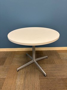Round White Pedestal Table
