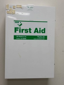 ZEE Medical Wall-Mounted First Aid Cabinet