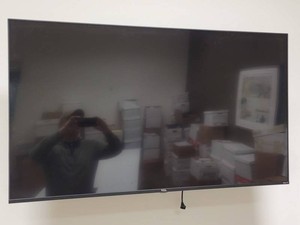 TCL 55S517 55-Inch 4K Roku TV With Wall Mount