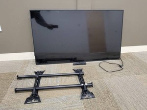 Samsung DC49H 49-Inch Commercial Display With Mount & Remote