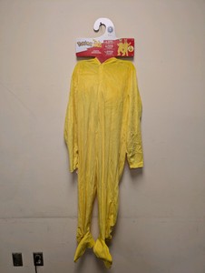 POKEMON PIKACHU SIZE MEDIUM 7-8