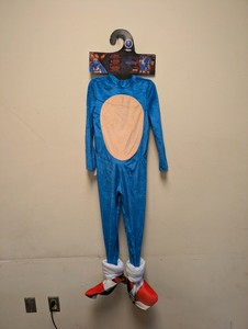 NEW SONIC THE HEDGEHOG 3 COSTUME SIZE 7-8