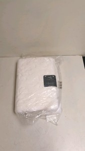 NEW CHARISMA 100% DRYLON POLYESTER BATH RUG WHITE 24IN X 36IN 2 CT