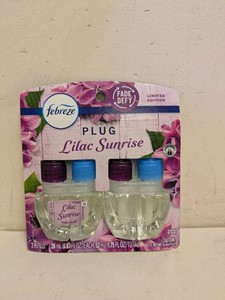 NEW FEBREZE PLUG LILAC SURPRISE 2 REFILLS