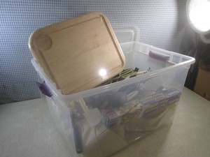 (F-3) Tote of Assorted Kitchen Items with Lid