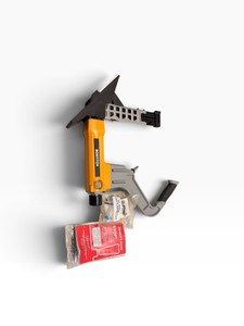 BOSTITCH BTFP12569 2-in-1 Pneumatic Flooring Nailer & Stapler  With Box & Accessories