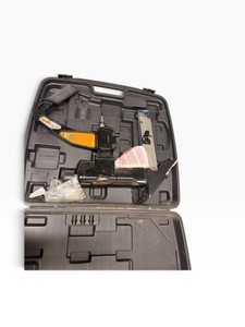 Freeman PFL618BR 3-in-1 Pneumatic Flooring NailerStapler with Hard Case
