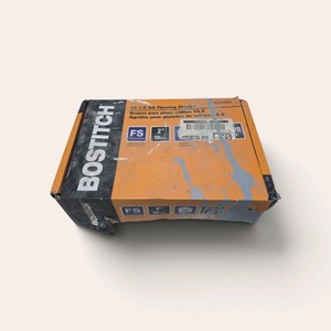 Box of Bostitch 15-12 Gauge Hardwood Flooring Staples Model BCS1516