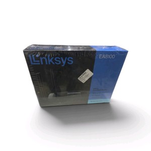 New Linksys Max-Stream EA8100 AC2600 Dual-Band Wi-Fi 5 Router box