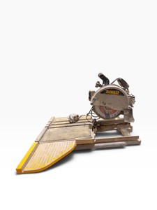 DEWALT D24000 10 Heavy-Duty Wet Tile Saw with Sliding Cart  Contractor Saw