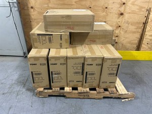 $1679 Mickey Mouse Take & Toss Cups (Lot of 1,200) $1,678.80